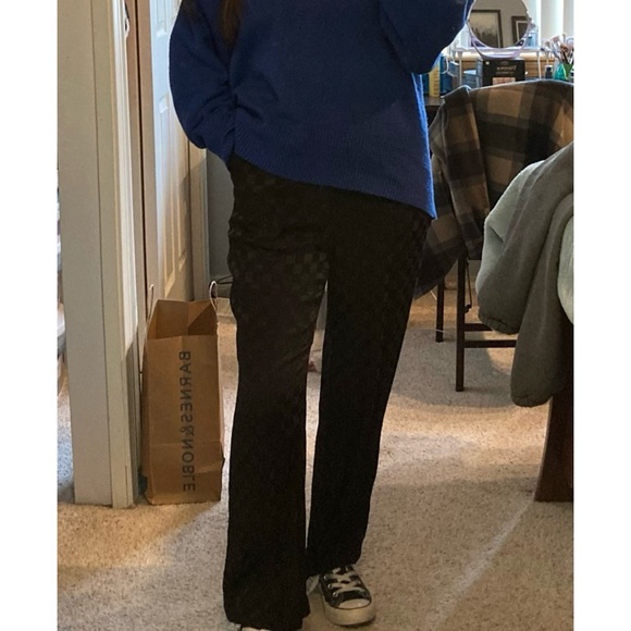 Urban Revivo checkerboard pants - Picture 2 of 6